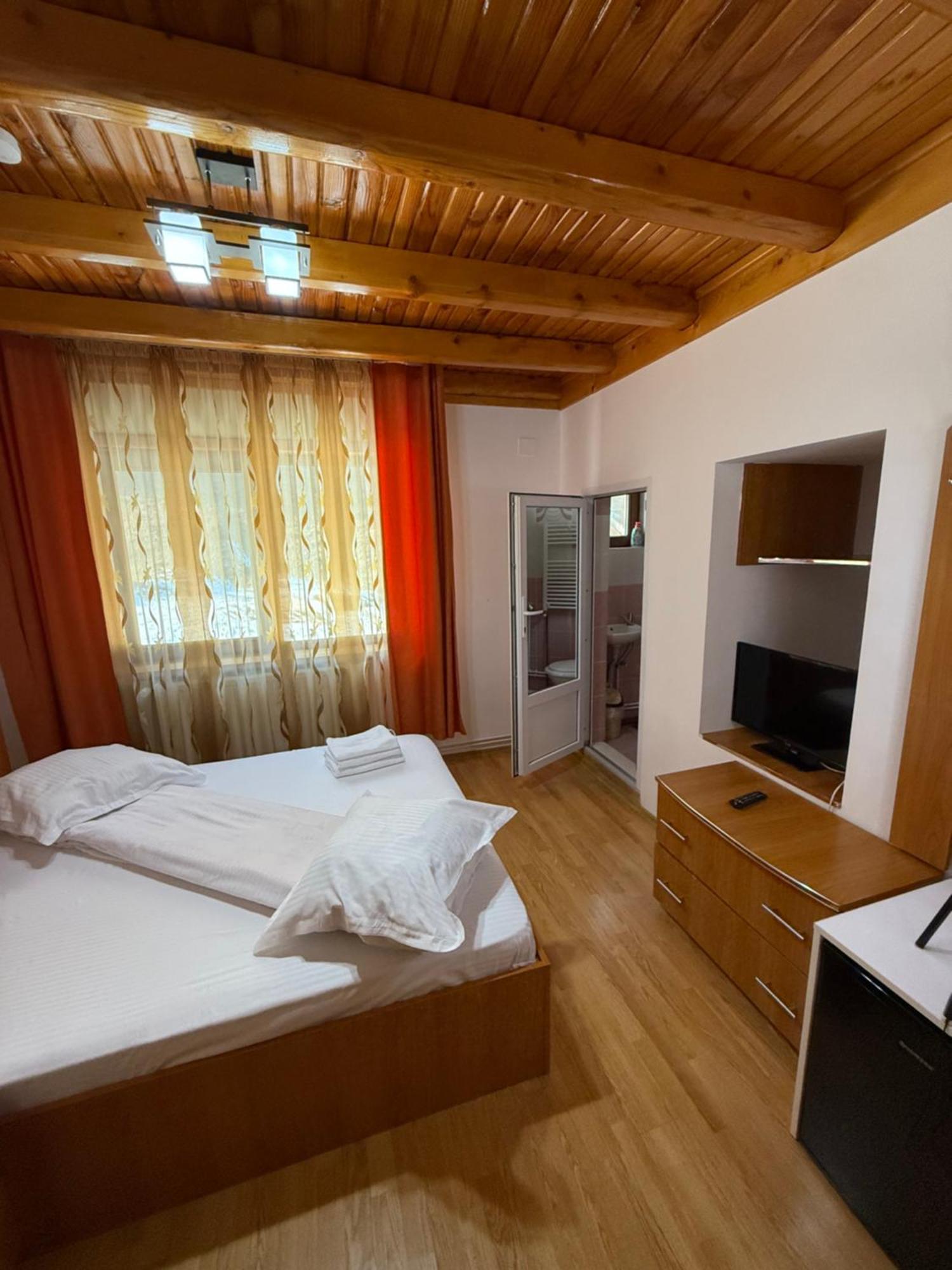 Vila Casa Maryon Rucăr Exteriér fotografie